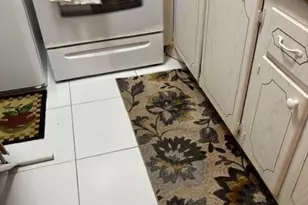 183 Camden H, West Palm Beach, FL 33401 - Photo 6