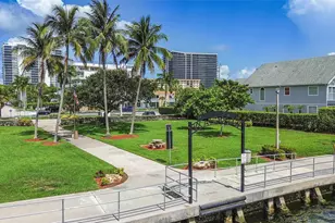 1110 N Riverside Dr, Pompano Beach, FL 33062 - Photo 14