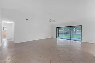 2600 SW 23rd Cranbrook Dr, Boynton Beach, FL 33436 - Photo 8