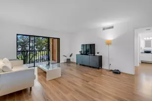 170 Lakeview Dr, Weston, FL 33326 - Photo 12