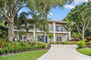 33 Rio Vista Dr, Stuart, FL 34996 - Photo 2