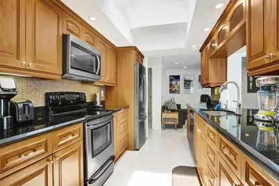 2051 Coral Reef Drive, Pompano Beach, FL 33062 - Photo 10