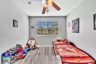 753 Imperial Lake Rd, West Palm Beach, FL 33413 - Photo 22