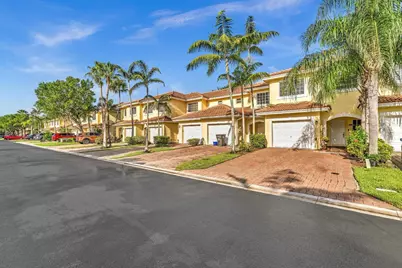 753 Imperial Lake Road #753, West Palm Beach, FL 33413 - Photo 4