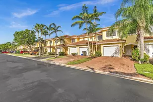 753 Imperial Lake Rd, West Palm Beach, FL 33413 - Photo 4