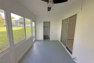 1031 Berkshire B, Deerfield Beach, FL 33442 - Photo 12