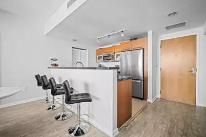 244 Biscayne Boulevard #2210, Miami, FL 33132 - Photo 2