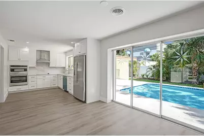 2111 NE 35th Street, Pompano Beach, FL 33064 - Photo 12