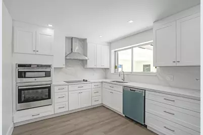 2111 NE 35th Street, Pompano Beach, FL 33064 - Photo 14