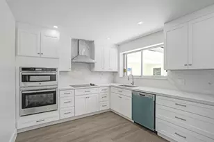 2111 NE 35th St, Lighthouse Point, FL 33064 - Photo 14