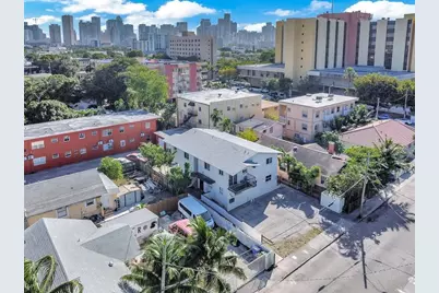 429 NW 10th Avenue, Miami, FL 33128 - Photo 6