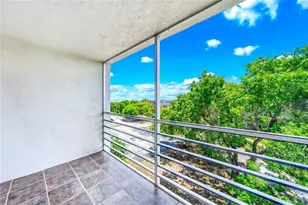 2860 Somerset Dr, Lauderdale Lakes, FL 33311 - Photo 22