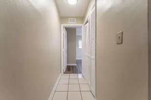 6660 Allen St, Hollywood, FL 33024 - Photo 14