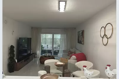 3060 Holiday Springs Boulevard #102, Margate, FL 33063 - Photo 4