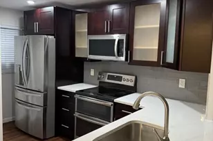 9480 Poinciana Pl, Davie, FL 33324 - Photo 4