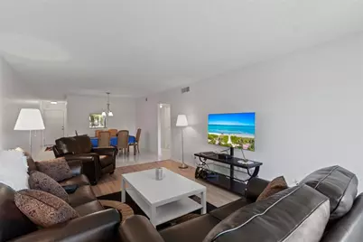 4301 Martinique Circle #C2, Pompano Beach, FL 33066 - Photo 10