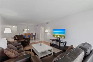 4301 Martinique Cir, Coconut Creek, FL 33066 - Photo 10