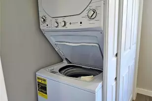 200 NW 25th St, Fort Lauderdale, FL 33311 - Photo 10