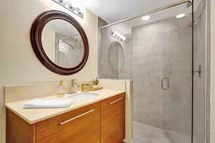 2641 N Flamingo Rd, Sunrise, FL 33323 - Photo 24