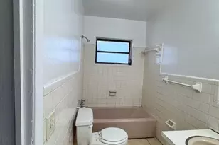 890 NW 39th St, Fort Lauderdale, FL 33309 - Photo 8