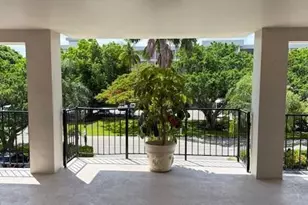2800 N Palm Aire Dr, Pompano Beach, FL 33069 - Photo 8