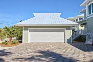 101 Windy Point Cir, Marathon, FL 33050 - Photo 2