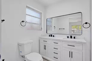 4017 NE 18th Ave, Oakland Park, FL 33334 - Photo 12