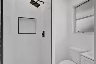 4017 NE 18th Ave, Oakland Park, FL 33334 - Photo 18