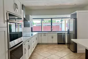 4000 N 37th Ave, Hollywood, FL 33021 - Photo 2