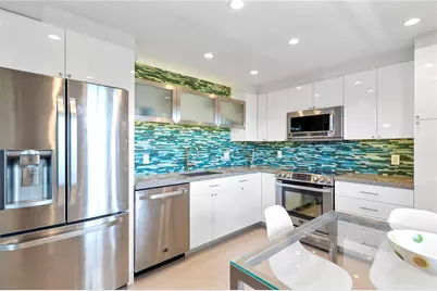 555 Oaks Lane #504, Pompano Beach, FL 33069 - Photo 6