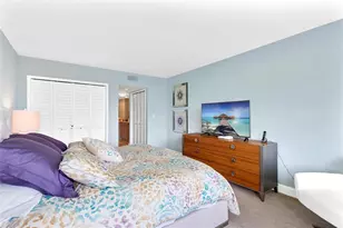 555 Oaks Ln, Pompano Beach, FL 33069 - Photo 10