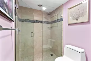 555 Oaks Ln, Pompano Beach, FL 33069 - Photo 12