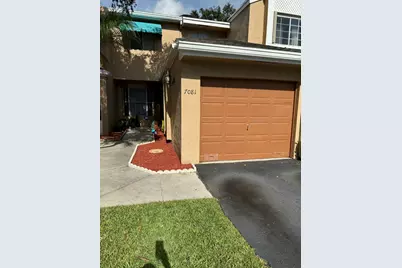 7081 Woodmont Way, Tamarac, FL 33321 - Photo 2