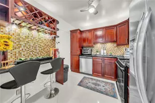 3725 S Ocean Dr, Hollywood, FL 33019 - Photo 10