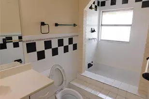 836 SW 80th Ave, North Lauderdale, FL 33068 - Photo 10