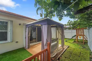 7542 NW 3rd St, Plantation, FL 33317 - Photo 30