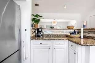 516 Puritan Rd, West Palm Beach, FL 33405 - Photo 12