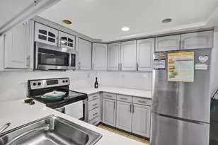20065 NE 3rd Ct, Miami, FL 33179 - Photo 24