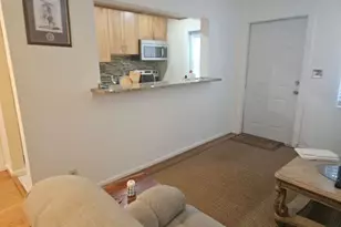 2404 NE 33rd Ave, Fort Lauderdale, FL 33305 - Photo 6