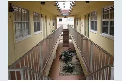 2404 NE 33rd Avenue #12, Fort Lauderdale, FL 33305 - Photo 10