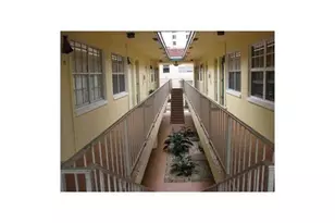 2404 NE 33rd Ave, Fort Lauderdale, FL 33305 - Photo 10