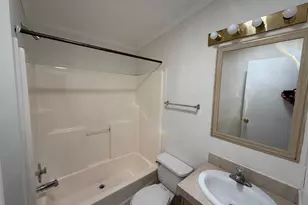 8648 SW 16th Pl, Davie, FL 33324 - Photo 10