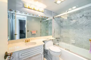 9500 N Hollybrook Lake Dr, Hollywood, FL 33025 - Photo 4