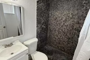 2213 Lincoln St, Hollywood, FL 33020 - Photo 8