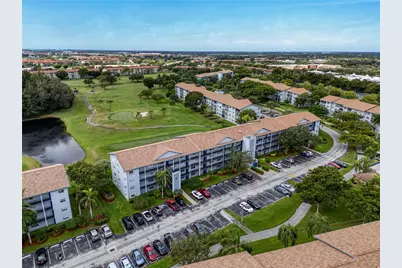 800 SW 125th Way #202, Pembroke Pines, FL 33027 - Photo 4