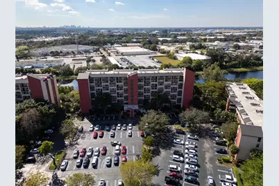 2206 S Cypress Bend Drive #803, Pompano Beach, FL 33069 - Photo 40