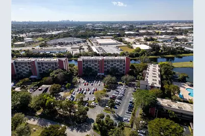 2206 S Cypress Bend Drive #803, Pompano Beach, FL 33069 - Photo 38