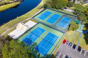 2206 S Cypress Bend Dr, Pompano Beach, FL 33069 - Photo 32