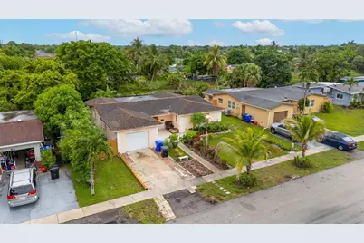 970 SW 67th Avenue, Pompano Beach, FL 33068 - Photo 26