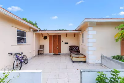 970 SW 67th Avenue, Pompano Beach, FL 33068 - Photo 2